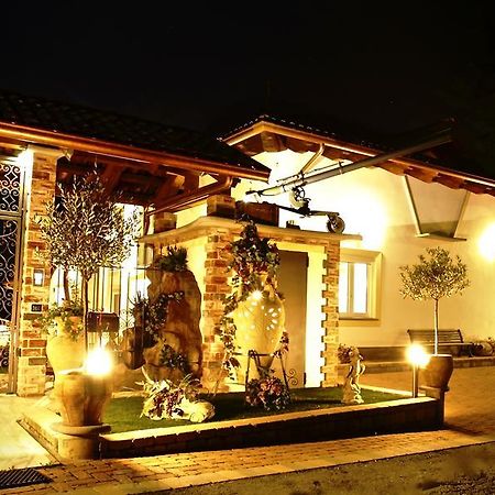 Wellness Suite Na' Canuna' Roddi Ngoại thất bức ảnh